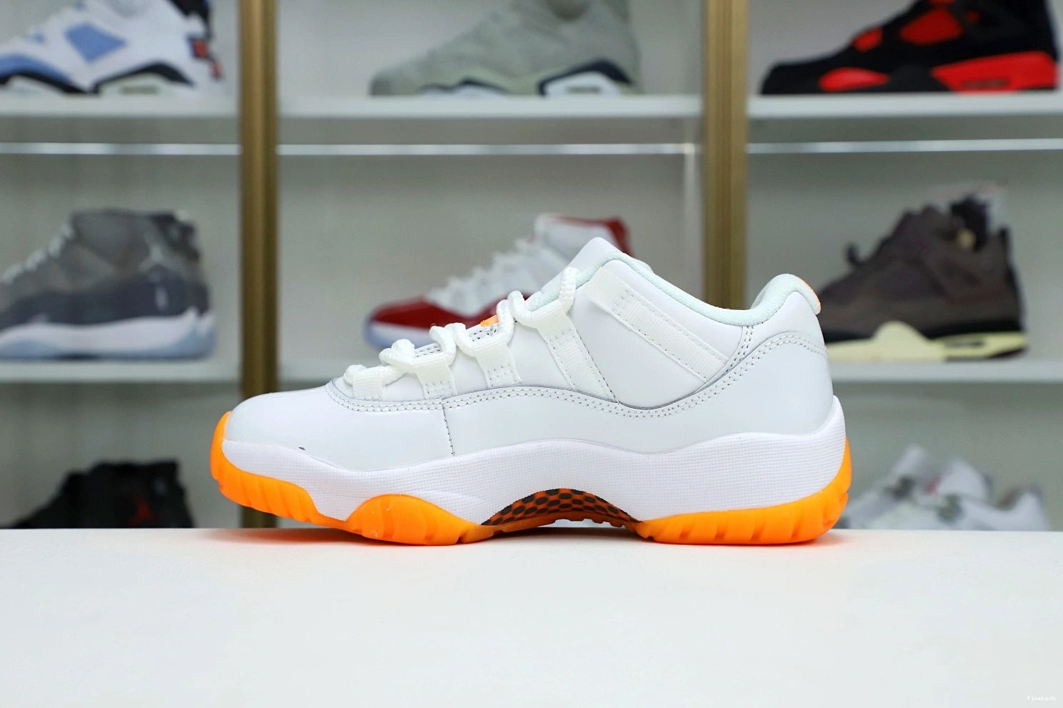 'BRIGHT WMNS 11 CITRUS' JORDAN LOW AIR RETRO 0711